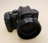 Panasonic DMC-FZ20 Digital Camera with battery & memory  ??
