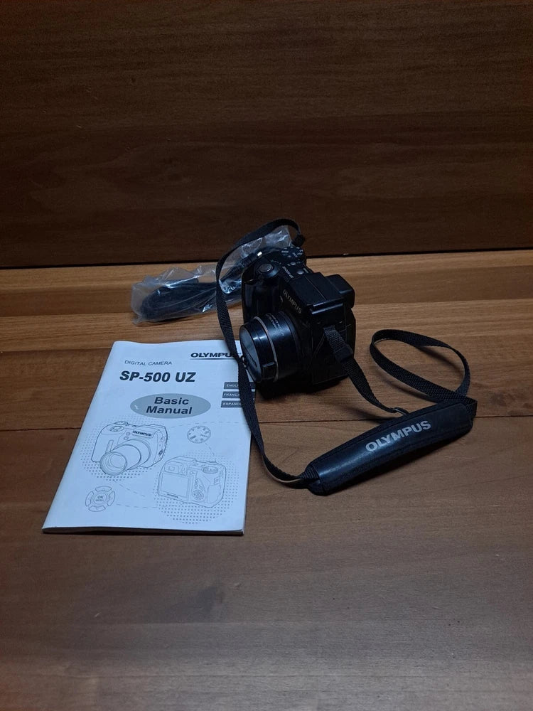 Olympus SP-500 UZ 6.0MP Digital Camera For Parts Not Working