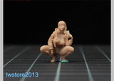 1/43 Squat Naked Girl Scene Props Miniatures Figures Model For Cars Vehicle Toys