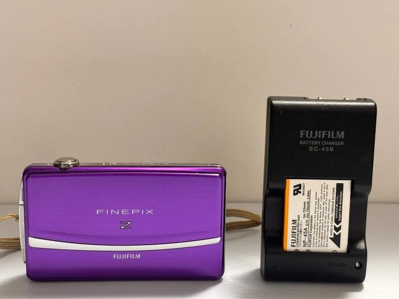 FUJIFILM FinePix Z90 Purple Digital Camera 14.2MP 5x Optical Zoom From Japan