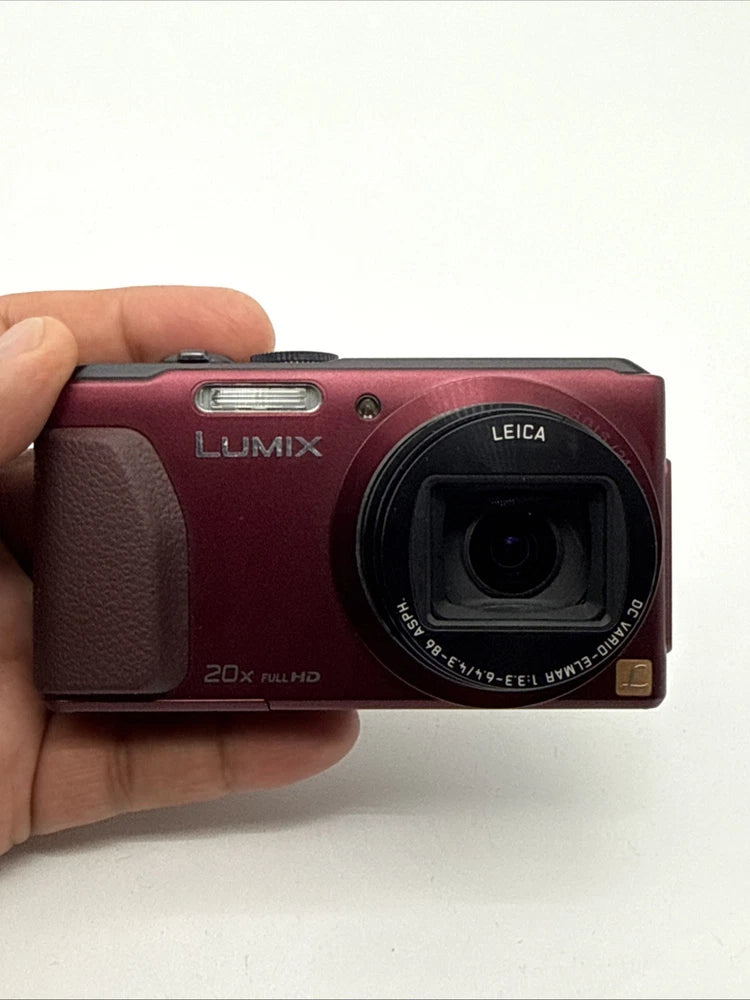Panasonic Lumix TZ40 20x Full HD Leica Optics + 32GB SD Card + Case