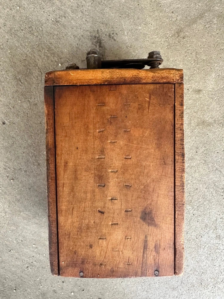 Antique Model T or Model A Ford Wooden Battery/Ignition Coil Box 1900s UNTESTED Battery