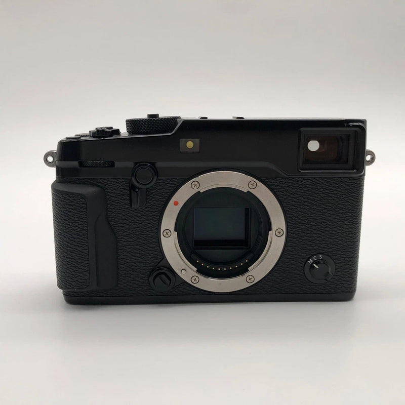 Fujifilm X-Pro2 24.3MP Mirrorless Digital Camera Body Only Excellent