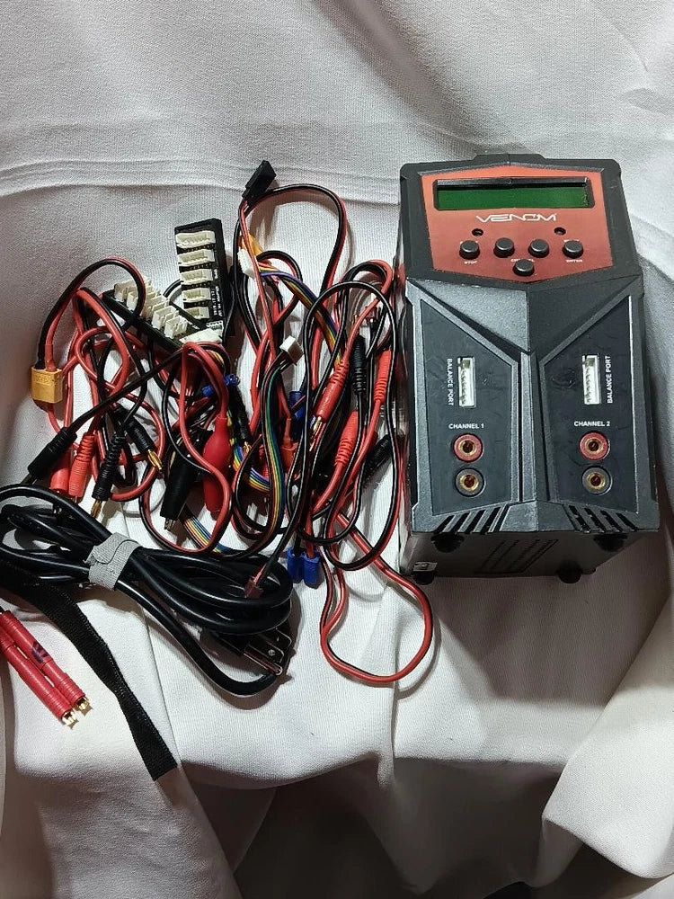 Venom Power Pro Duo Lipo Battery Charger LCD Screen Charging Leads Barely Used