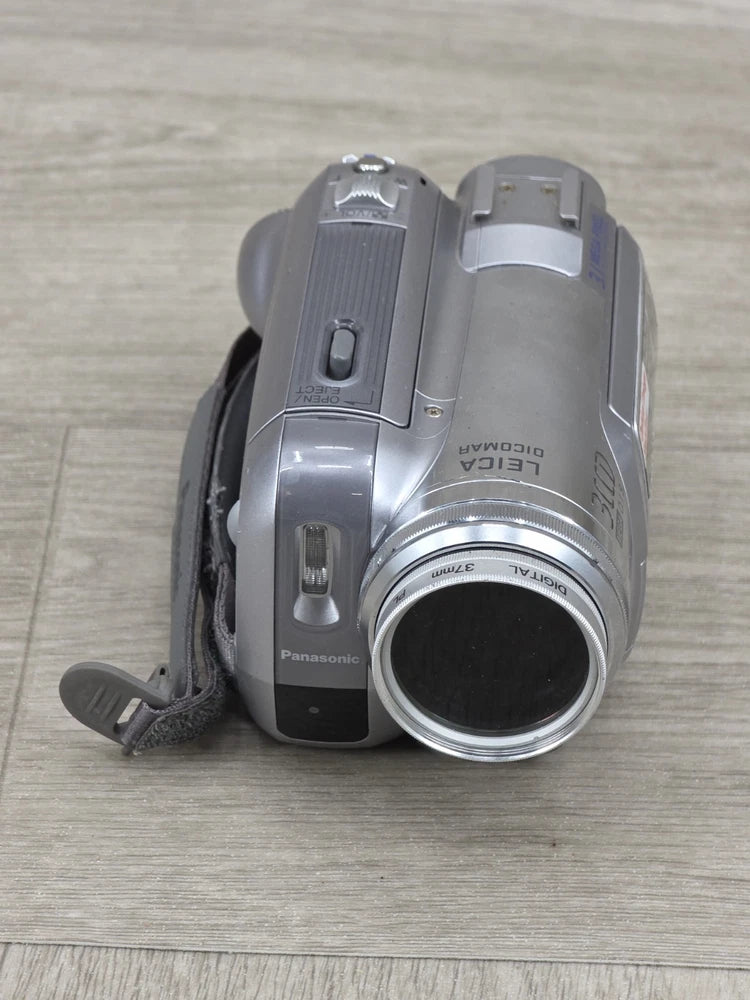 Panasonic PV-GS300 MiniDV Camcorder Silver 3CCD Mega OIS 3.1MP Fair/No Battery