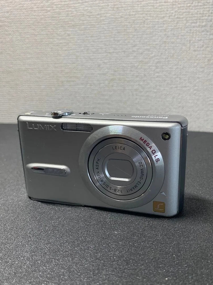 LUMIX DMC-FX9