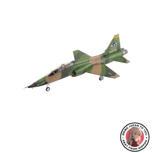 1/72 T-38C Talon die-cast model aircraft in green camo, landing gear down