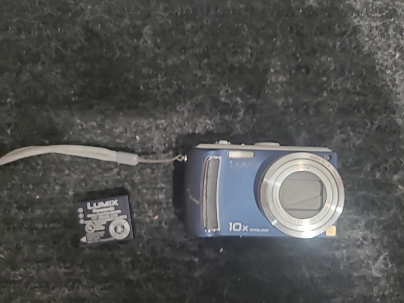 Panasonic LUMIX DMC-TZ5 9.1MP Digital Camera - Silver