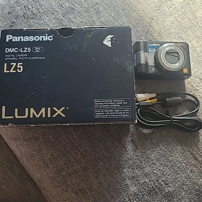 Panasonic Lumix DMC-LZ5 6.0MP Digital Camera Black With Box For Parts! Read!