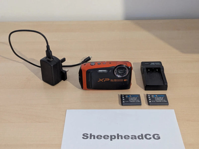 Fujifilm Finepix XP90 Digital Compact Camera Orange + Charger/2Batts - REPAIRS!