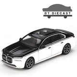 MINI GT BMW i7 XDRIVE 60 1/64 2-TONE ALPINE WHITE / BLACK SAPPHIRE MGT00959