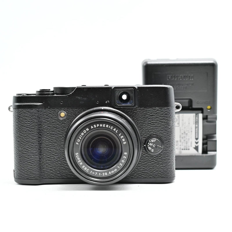 Fujifilm X Series X10 12.0MP Digital Camera Black From JAPAN [Near MINT]