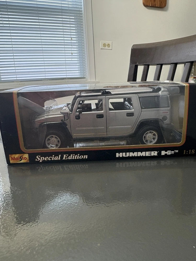 HUMMER H2 MAISTO SPECIAL EDITION GREY/SILVER 1:18 1/18 1 18 SCALE DIE-CAST MODEL