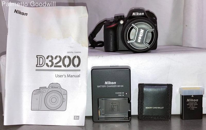 Nikon D3200 DSLR Camera Bundle UNTESTED