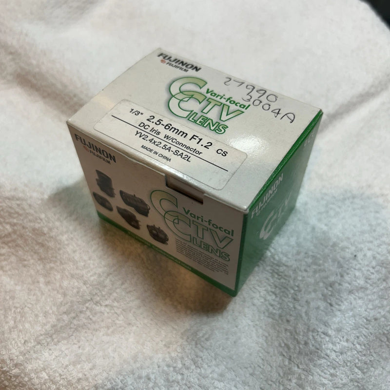Fujinon Fujifilm YV2.4x2.5A-SA2L 1:1 2/2.5-6mm 1/3" CS-Mount - NEW