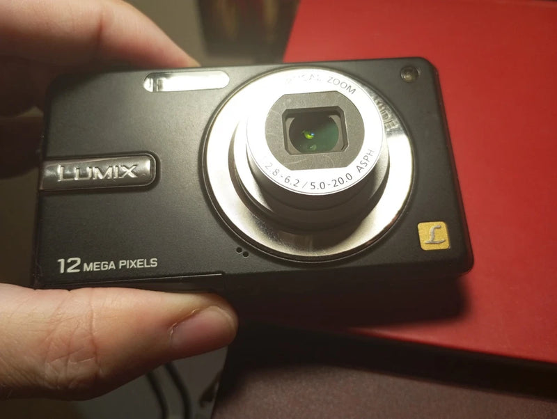 ***PANASONIC DMC-F3 DIGITAL BLACK PHOTO CAMERA 12MP***