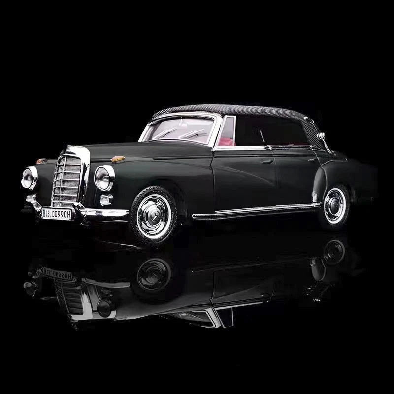 Seeker 1:64 300D Diecast Model Car