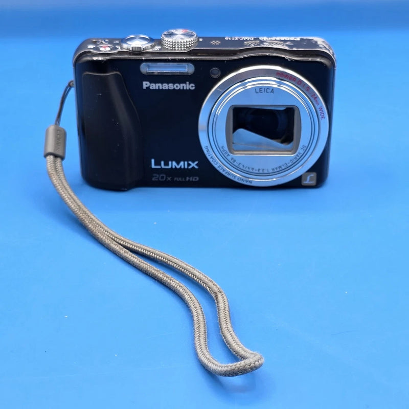 Panasonic Lumix DMC-ZS19 Digital Camera FOR PARTS OR REPAIR