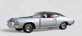1970 CHEVY CHEVELLE SS 396 Diorama Collectible DieCast Model Car 1:64 LOOSE