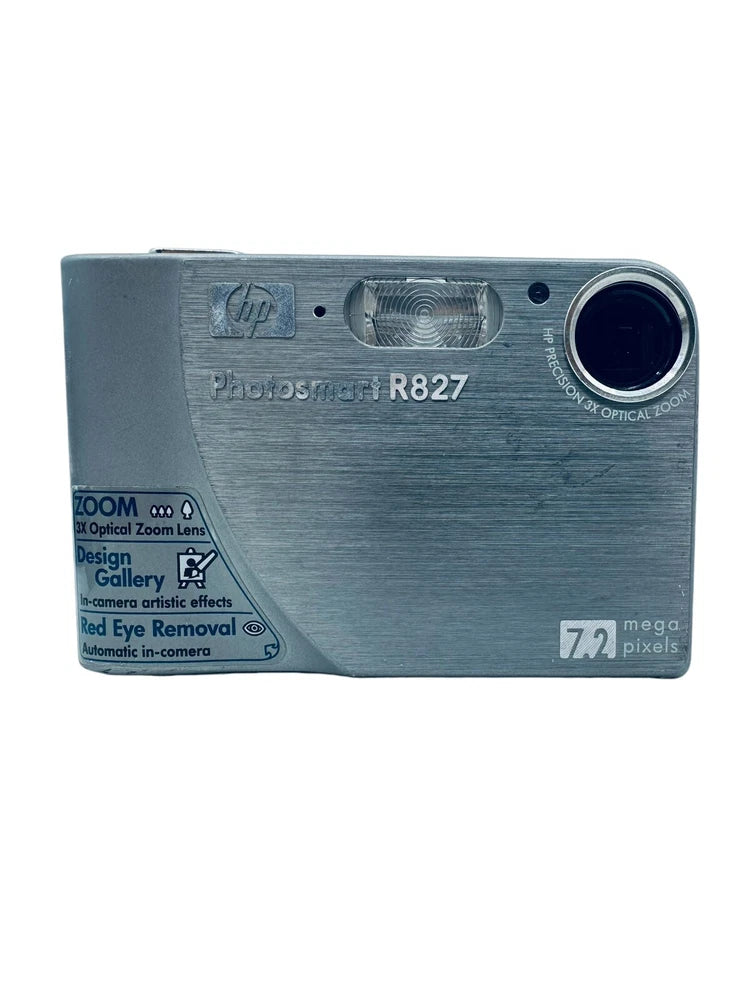 HP PhotoSmart R827 7.4MP Digital Camera - Silver - LCD Screen Damaged 582