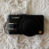 Panasonic LUMIX DMC-LX2 Black Digital Camera w/Battery, charger From Japan Fedex
