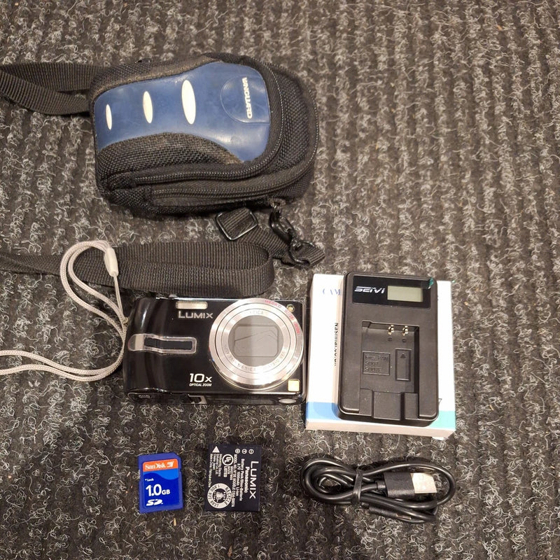 Panasonic Lumix DMC-TZ3 Digital Camera 10x Optical Zoom Black, SD Card, Charger