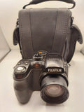 Fujifilm FinePix S Series S1000fd 10.0MP Digital Camera Bag & SD Card SEE PHOTOS
