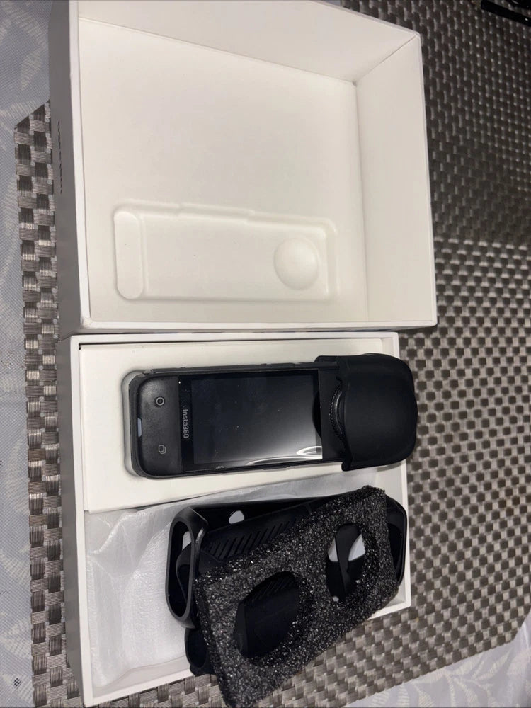 Insta360 X4 With Original Accessories