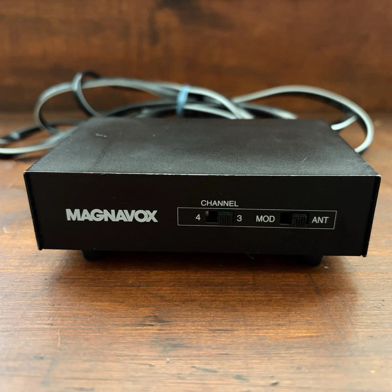 Magnavox RF Modulator Video Converter M61138 RCA Inputs DVD, Games