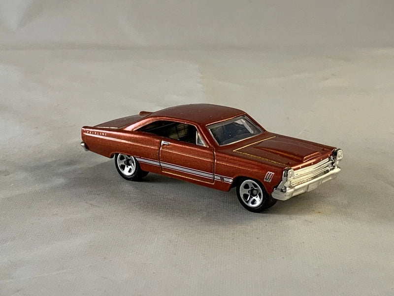 Hot Wheels 1966 Ford Fairlane GT 2009 New Models Red 5SPs