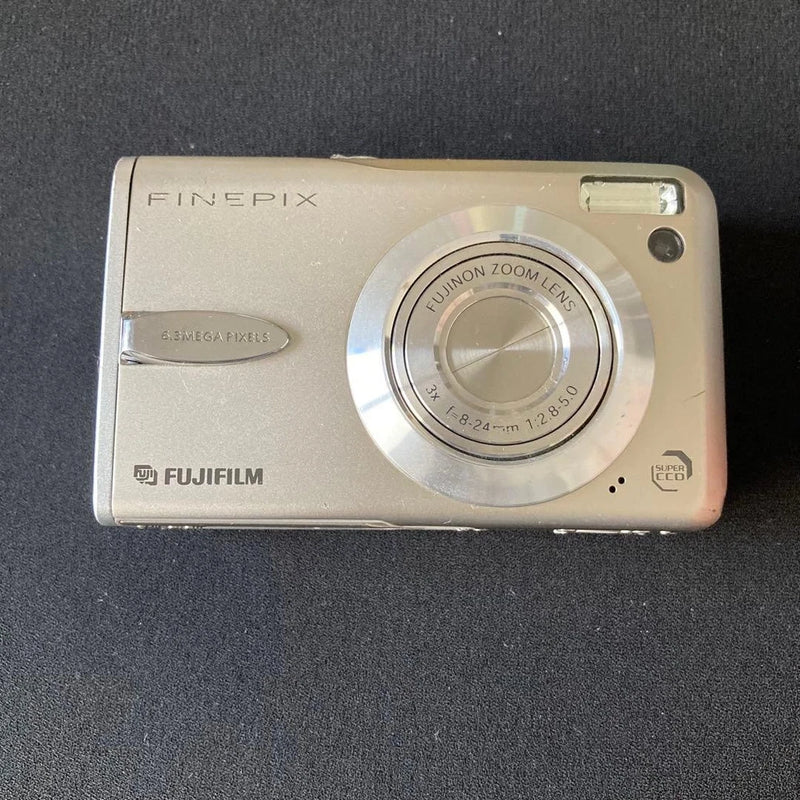 Fujifilm FinePix F30 Compact Digital Camera CCD Sensor Tested Good Condition