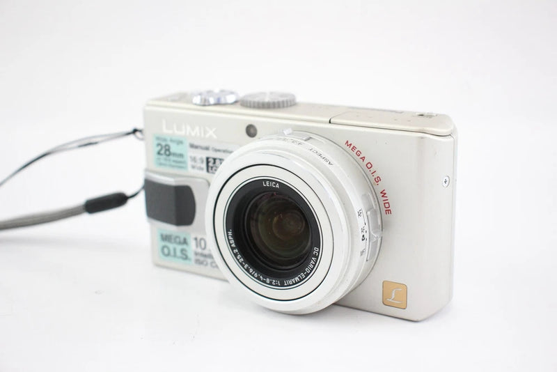 Panasonic Lumix DMC-LX2 Digital Compact Camera w/ Leica DC Vario Lens