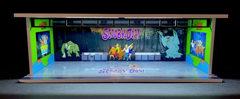 Scooby-Doo themed 1:64 model garage diorama with LED lights, open front and cartoon graphics