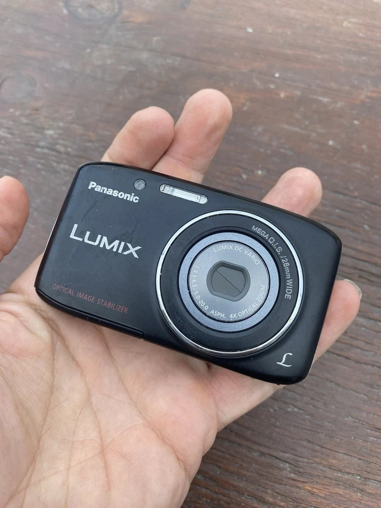 Digital Camera Panasonic Lumix DMC-S2,Compact Digital Camera,Panasonic camera