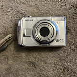 FUJIFILM FINEPIX A820 8.3 Megapixel Digital Compact Camera Silver SPARES REPAIRS