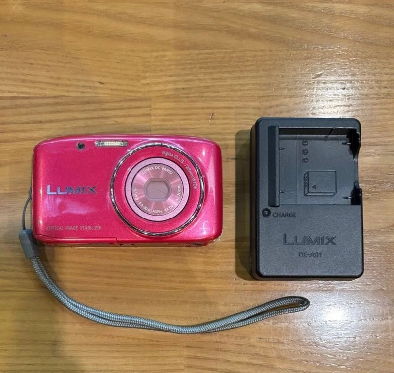 Panasonic Lumix DMC-S2 Compact Digital Camera 3x Optical Zoom 2-Inch LCD From Ja