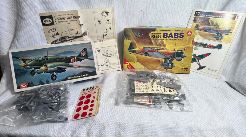 UPC Dinah & Mania Hobby Babs Mistubishi 1:50/72 Scale Model Kit In Box W/ Papers