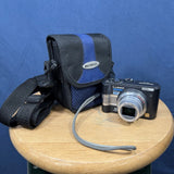 Panasonic LUMIX DMC-LZ5 6.0MP Digital Camera - Black w/ bag