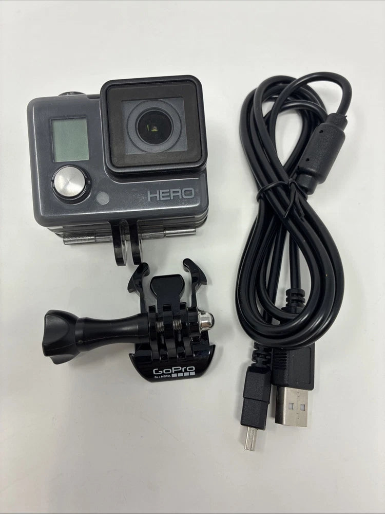 GoPro Hero Action Camera Model HWBL1 CHDHA-301 + Cable+ Card and mount