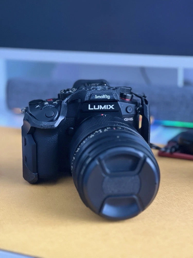 Panasonic Lumix GH6 Mirrorless Camera + LUMIX 10.25mm 1.7 +Cage Excellent