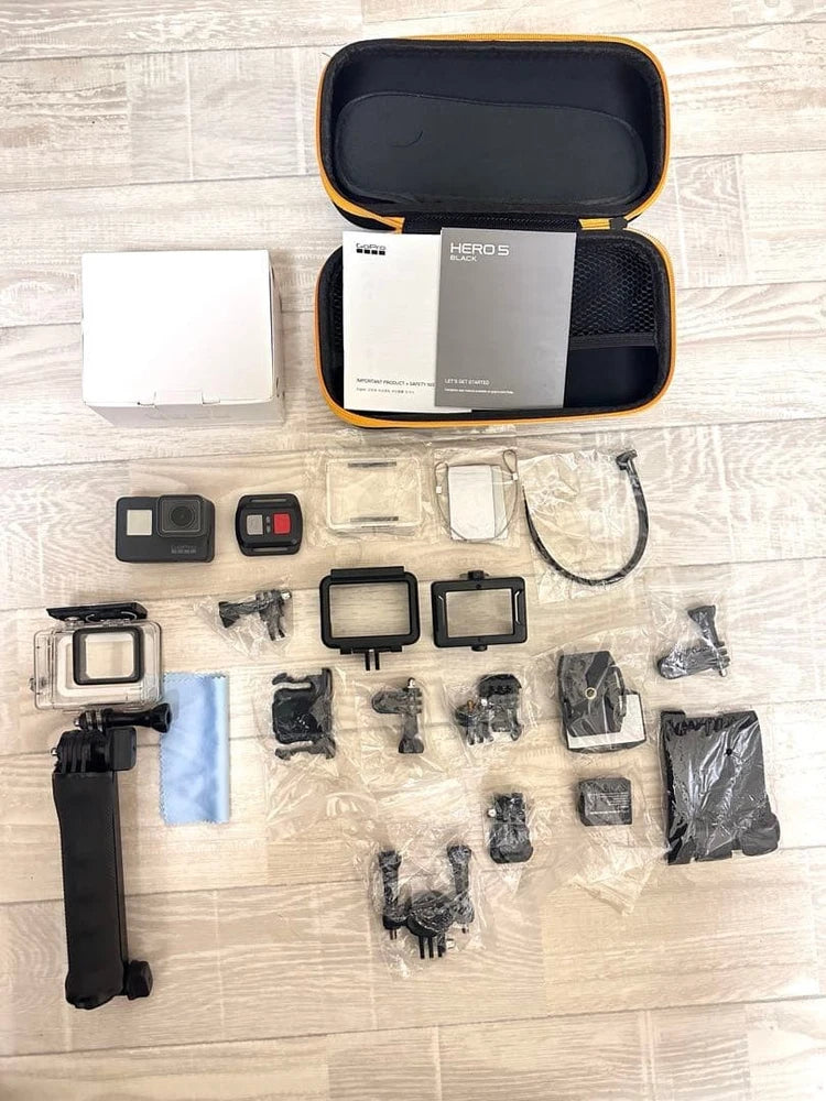 GoPro HERO 5 Action Camera with Accessories Hard Case Tested Condition