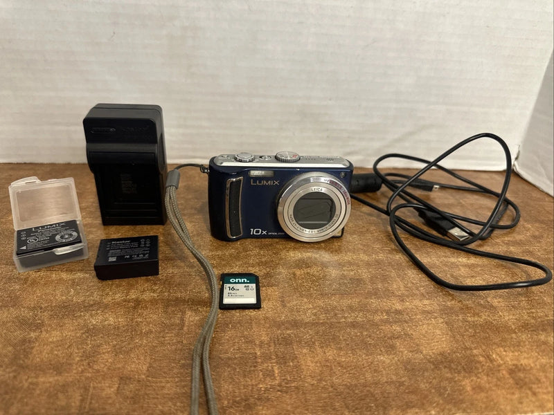 Panasonic Lumix DMC-TZ5 Digital Camera 10x Zoom, Batteries SD Charger Works READ