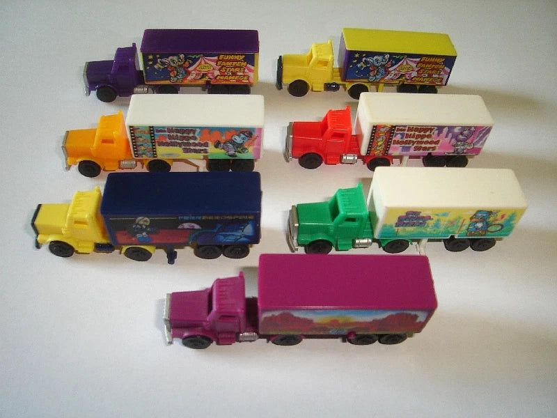 TRUCKS COLLECTION MODEL CARS SET 1:160 N - KINDER SURPRISE PLASTIC MINIATURES