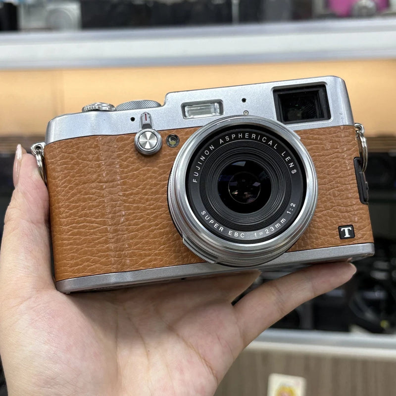 Fujifilm X100T 16.3MP Compact Digital Camera w/23mm f/2 Fixed Lens-Rare Brown