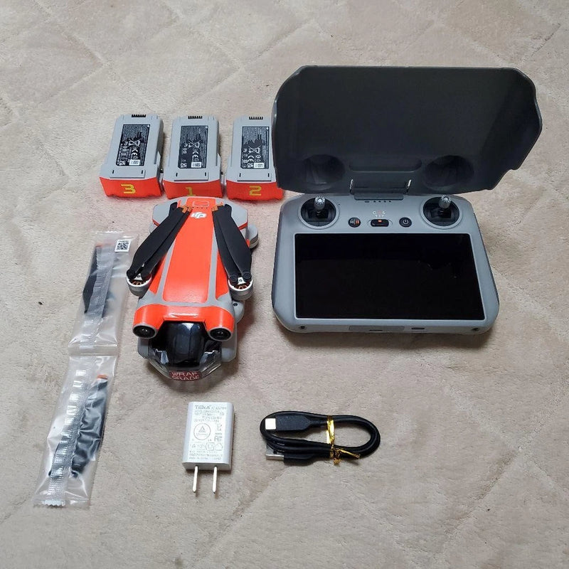 Dji Mini 3 Pro drone combo kit with controller, prop guards, charger and cable