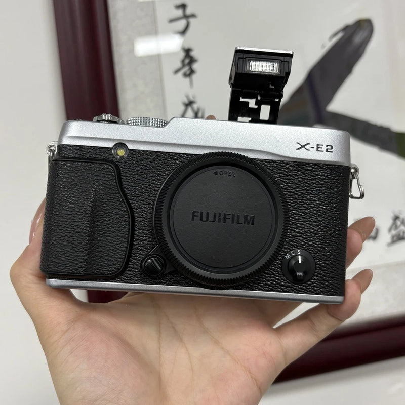 Fujifilm X Series X-E2 XE2 16.3MP Digital Camera (Body Only) Tested - Silver