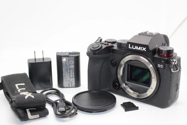 Panasonic LUMIX S5 DC-S5 Mirrorless Camera Full Frame Body New Used