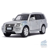 1:32 Mitsubishi Pajero V97 ORV Model Car Diecast Vehicle Collection Gift Silver Battery