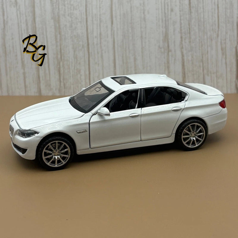 2010/2017 BMW-535i Diecast Model 1:32 Scale - White