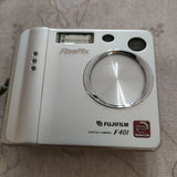 FUJIFILM FINEPIX F410 Silver Compact Digital Camera Tested Working Japan